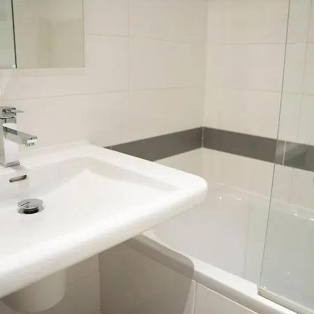 Verlain Hotel